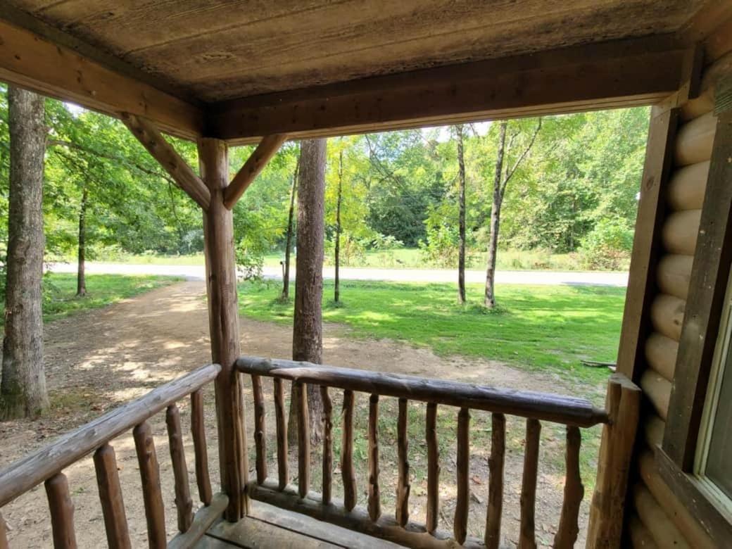 Acorn Cottage At Hocking Vacations 洛根 外观 照片
