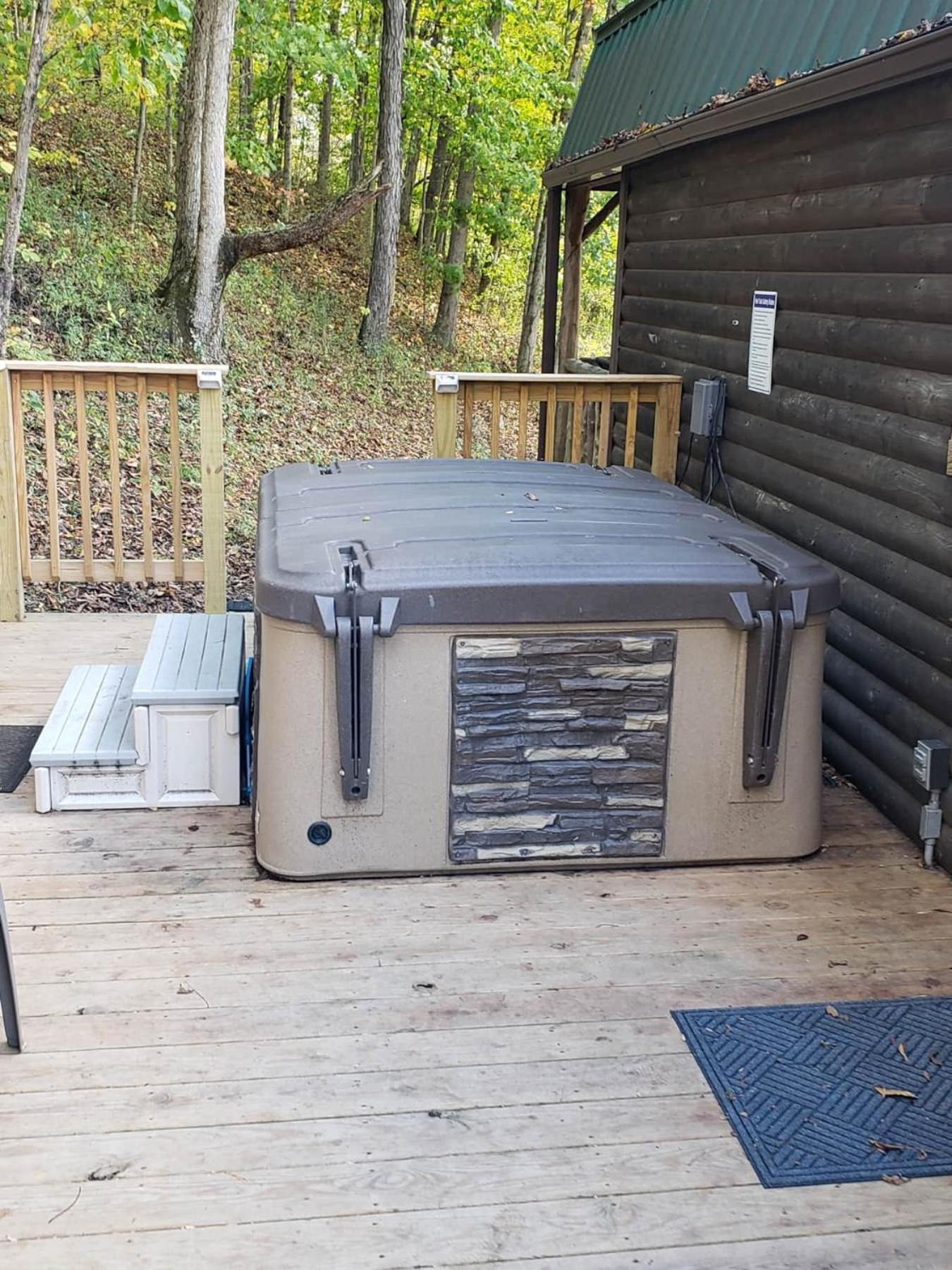 Acorn Cottage At Hocking Vacations 洛根 外观 照片